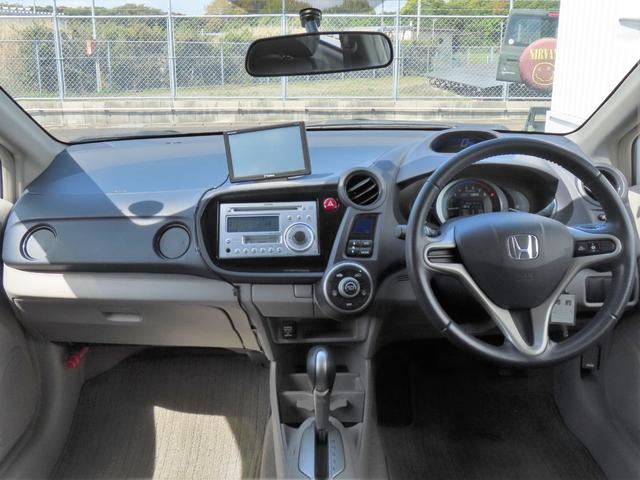 �y�C���p�l����z�L�X�Ƃ������E���̗ǂ��^�]�Ȃł��B�������Ƃ������K�ȏ��S�n�ŉ^�]�ł��܂��B�C���e���A�J���[�̓u���b�N�ł��B