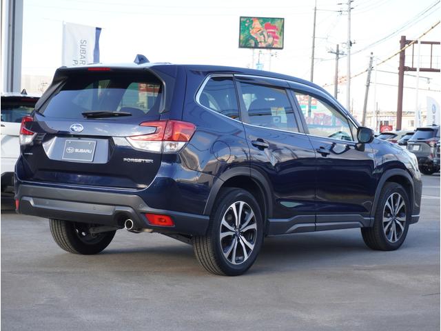 ＡＩＳ評価点４点以上、走行距離８万キロ未満、８４ヶ月未満の使用月数、修復歴なし、その他ＳＵＢＡＲＵ独自の基準を満たした品質の良いＵ−Ｃａｒを幅広く取り揃えております。「あんしん保証」も２年付きです。