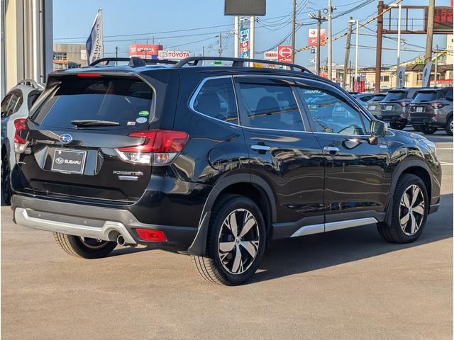 ＡＩＳ評価点４点以上、走行距離８万キロ未満、８４ヶ月未満の使用月数、修復歴なし、その他ＳＵＢＡＲＵ独自の基準を満たした品質の良いＵ−Ｃａｒを幅広く取り揃えております。「あんしん保証」も２年付きです。