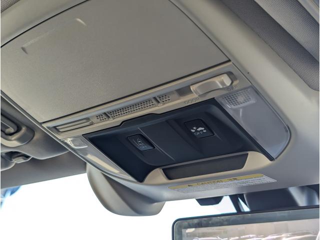 ＳＵＢＡＲＵのメカニックは様々な研修などを通じて腕を磨き、専用機器を用いながら高度な点検・整備を行います。ＳＵＢＡＲＵ車のアフターケアは、専門スタッフにお任せください。