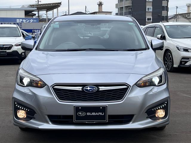 ＡＩＳ評価点４点以上、走行距離８万キロ未満、８４ヶ月未満の使用月数、修復歴なし、その他ＳＵＢＡＲＵ独自の基準を満たした品質の良いＵ−Ｃａｒを幅広く取り揃えております。「あんしん保証」も２年付きです。