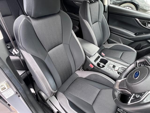 【快適な室内空間】ドライバーはもちろん、後席乗員も快適に過ごせるように。開放的で使い勝手のよい空間づくりにこだわっています。