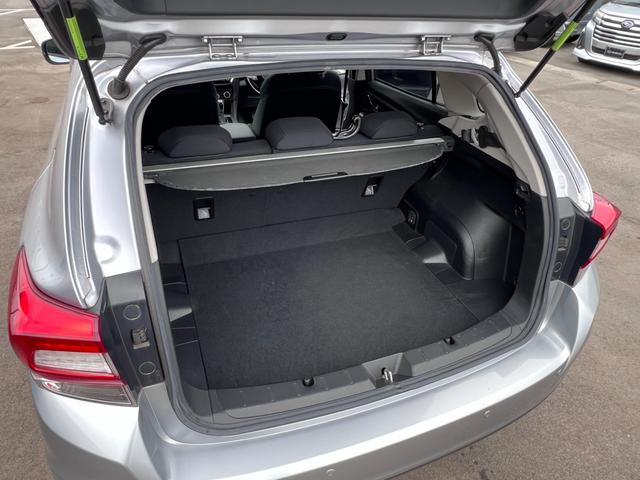 【カーゴルーム】大きな荷物の積み降ろしもスムーズにできる広い開口部と十分な容量。使い勝手を高める便利な機能も備えているので、目的に合わせていろいろな使い方ができます。