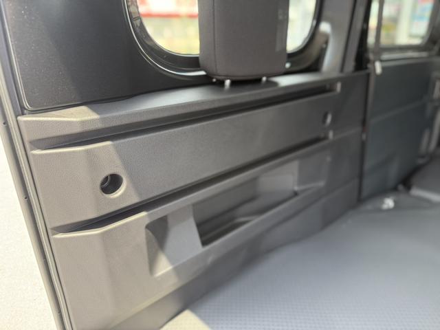 アトレー RS 4WD☆オフ車☆カスタム車両☆届出済未使用車☆LEDグリル☆高輝度LEDワークライト☆バンパーガード☆社外15インチAW☆純正9インチ・ディスプレイオーディオ・TV・ETC☆両側パワースライド☆(50枚目)