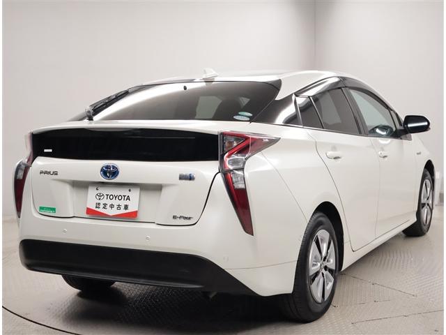 プリウス Ａ　ムーンルーフ　ＰＣＳ　フルセグＴＶ　ＬＥＤランプ　ＤＶＤ再生可能　４ＷＤ　オートエアコン　ＥＴＣ付　盗難防止システム　ナビ＆ＴＶ　スマートキー　オートクルーズ　寒冷地仕様　デュアルエアバッグ　ＡＢＳ（3枚目）