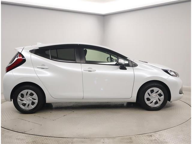 アクア G VSC 衝突軽減ブレーキ メモリナビ バックモニター LED クルーズコントロール スマートキー ETC車載器 AC100V ナビ パワーウィンドウ イモビライザー サイドエアバック オートエアコン(4枚目)