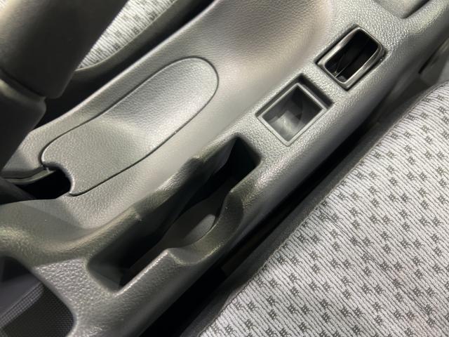 キャリイトラック ＫＣエアコンパワステ　３型　エアコン　パワーステアリング　運転席エアバッグ　ＡＢＳ（33枚目）