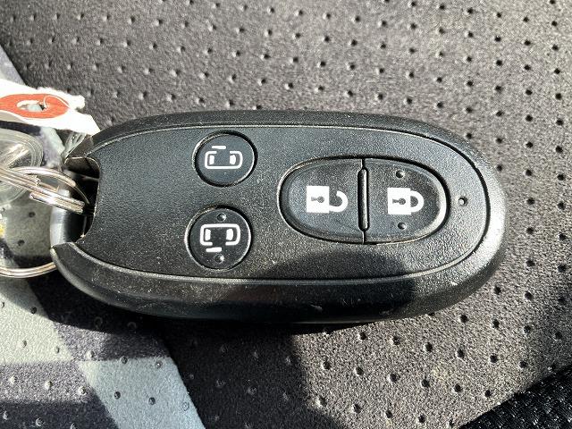 ソリオ ブラック&ホワイトII 自社 ローン スマートキー プッシュスタート 両側パワースライドドア ETC フォグライト 純正アルミホイール エアコン シートバックテーブル(22枚目)