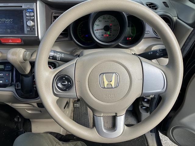 万が一の事故でも対応がよい任意保険も弊社で取り扱っておりますので、是非ご相談下さい。