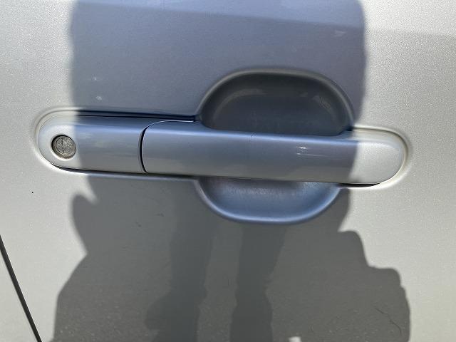 内装や外装も隅々までクリーニングしてからご納車致します♪　中古車でも安心綺麗（＊’▽’）