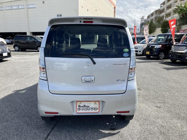 内装や外装も隅々までクリーニングしてからご納車致します♪　中古車でも安心綺麗（＊’▽’）格安で整備済みのオススメの一台！！