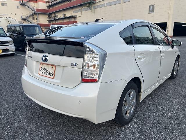 プリウス S ナビ Bluetooth バックカメラ オートエアコン スマートキー プッシュスタート フォグライト 純正ホイール 運転席エアバッグ 助手席エアバッグ 盗難防止システム 衝突安全ボディ(9枚目)