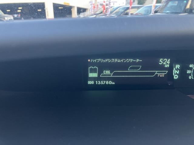 プリウス S ナビ Bluetooth バックカメラ オートエアコン スマートキー プッシュスタート フォグライト 純正ホイール 運転席エアバッグ 助手席エアバッグ 盗難防止システム 衝突安全ボディ(18枚目)