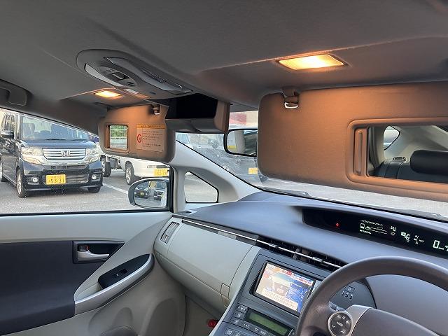 プリウス S ナビ Bluetooth バックカメラ オートエアコン スマートキー プッシュスタート フォグライト 純正ホイール 運転席エアバッグ 助手席エアバッグ 盗難防止システム 衝突安全ボディ(27枚目)