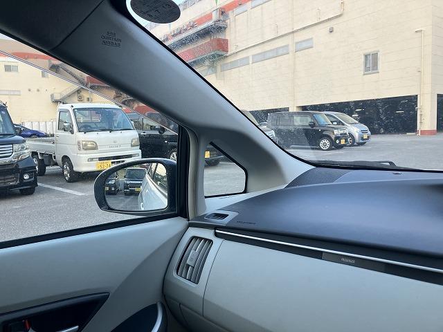 プリウス S ナビ Bluetooth バックカメラ オートエアコン スマートキー プッシュスタート フォグライト 純正ホイール 運転席エアバッグ 助手席エアバッグ 盗難防止システム 衝突安全ボディ(28枚目)