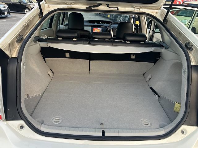 プリウス S ナビ Bluetooth バックカメラ オートエアコン スマートキー プッシュスタート フォグライト 純正ホイール 運転席エアバッグ 助手席エアバッグ 盗難防止システム 衝突安全ボディ(34枚目)