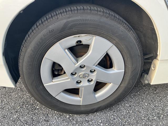 プリウス S ナビ Bluetooth バックカメラ オートエアコン スマートキー プッシュスタート フォグライト 純正ホイール 運転席エアバッグ 助手席エアバッグ 盗難防止システム 衝突安全ボディ(55枚目)