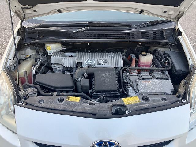 プリウス S ナビ Bluetooth バックカメラ オートエアコン スマートキー プッシュスタート フォグライト 純正ホイール 運転席エアバッグ 助手席エアバッグ 盗難防止システム 衝突安全ボディ(57枚目)