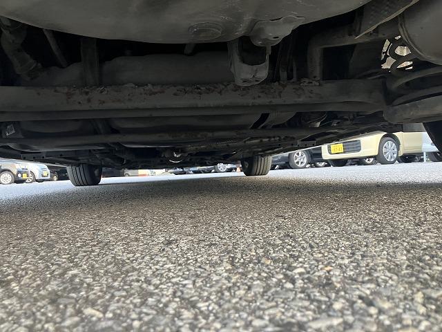 プリウス S ナビ Bluetooth バックカメラ オートエアコン スマートキー プッシュスタート フォグライト 純正ホイール 運転席エアバッグ 助手席エアバッグ 盗難防止システム 衝突安全ボディ(60枚目)