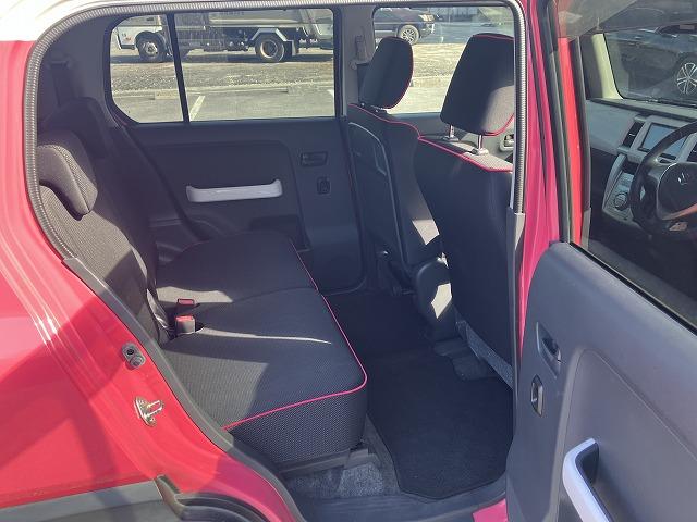 ☆内装も綺麗です☆内装も専門のスタッフが綺麗に清掃致します。気になるシートの汚れや天井の汚れもしっかり綺麗に致しますので、ご安心ください！