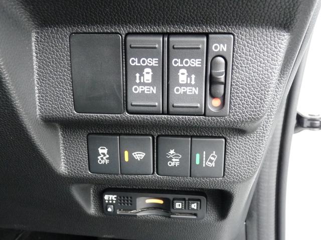 フリードハイブリッド ハイブリッド・Gホンダセンシング ・ワンオーナー ・禁煙 ・6人乗りシート ・純正9インチナビ ・リアカメラ ・ETC ・ホンダセンシング ・両側電動スライドドア ・フロントグリル ・LEDフォグライト ・ドアバイザー ・1年保証(17枚目)