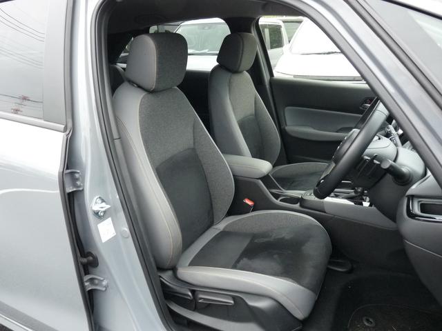 フィット e:HEVRS ・元試乗車 ・令和7年1月登録 ・走行4千キロ ・車検…令和10年1月 ・ホンダコネクトディスプレー ・リアカメラ ・ETC ・ホンダセンシング ・ドライブレコーダー ・スマートキー ・禁煙車(10枚目)