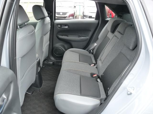 フィット e:HEVRS ・元試乗車 ・令和7年1月登録 ・走行4千キロ ・車検…令和10年1月 ・ホンダコネクトディスプレー ・リアカメラ ・ETC ・ホンダセンシング ・ドライブレコーダー ・スマートキー ・禁煙車(16枚目)