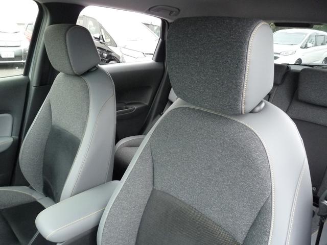 フィット e:HEVRS ・元試乗車 ・令和7年1月登録 ・走行4千キロ ・車検…令和10年1月 ・ホンダコネクトディスプレー ・リアカメラ ・ETC ・ホンダセンシング ・ドライブレコーダー ・スマートキー ・禁煙車(18枚目)