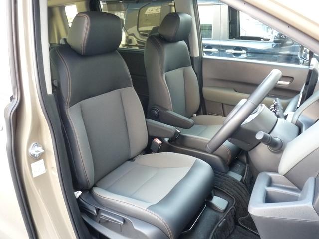 フリード e:HEVクロスター ・元試乗車 ・5人乗りシート ・純正11.4インチナビ ・リアカメラ ・ETC ・Bluetooth ・スマートキー ・ドアバイザー ・両側電動スライドドア ・ホンダセンシング ・走行1万3千キロ(11枚目)