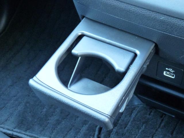 フリード e:HEVクロスター ・元試乗車 ・5人乗りシート ・純正11.4インチナビ ・リアカメラ ・ETC ・Bluetooth ・スマートキー ・ドアバイザー ・両側電動スライドドア ・ホンダセンシング ・走行1万3千キロ(24枚目)