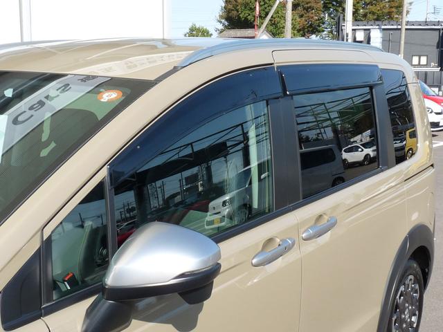 フリード e:HEVクロスター ・元試乗車 ・5人乗りシート ・純正11.4インチナビ ・リアカメラ ・ETC ・Bluetooth ・スマートキー ・ドアバイザー ・両側電動スライドドア ・ホンダセンシング ・走行1万3千キロ(30枚目)