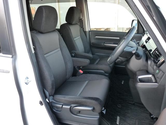 ステップワゴンスパーダ スパーダハイブリッド　Ｇ　ホンダセンシング　・プラチナホワイトパール　・ワンオーナー　・禁煙　・平成３０年１月登録　・８万７千キロ　・車検…令和９年１月　・純正９インチナビ　・リアカメラ・ＥＴＣ　・Ｂｌｕｅｔｏｏｔｈ　ＡＵＤＩＯ　・１年保証（7枚目）