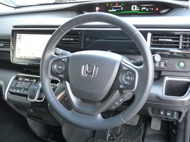 ステップワゴンスパーダ スパーダハイブリッド　Ｇ　ホンダセンシング　・プラチナホワイトパール　・ワンオーナー　・禁煙　・平成３０年１月登録　・８万７千キロ　・車検…令和９年１月　・純正９インチナビ　・リアカメラ・ＥＴＣ　・Ｂｌｕｅｔｏｏｔｈ　ＡＵＤＩＯ　・１年保証（9枚目）