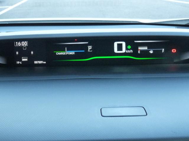 ステップワゴンスパーダ スパーダハイブリッド　Ｇ　ホンダセンシング　・プラチナホワイトパール　・ワンオーナー　・禁煙　・平成３０年１月登録　・８万７千キロ　・車検…令和９年１月　・純正９インチナビ　・リアカメラ・ＥＴＣ　・Ｂｌｕｅｔｏｏｔｈ　ＡＵＤＩＯ　・１年保証（17枚目）