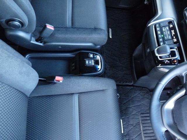 ステップワゴンスパーダ スパーダハイブリッド　Ｇ　ホンダセンシング　・プラチナホワイトパール　・ワンオーナー　・禁煙　・平成３０年１月登録　・８万７千キロ　・車検…令和９年１月　・純正９インチナビ　・リアカメラ・ＥＴＣ　・Ｂｌｕｅｔｏｏｔｈ　ＡＵＤＩＯ　・１年保証（18枚目）