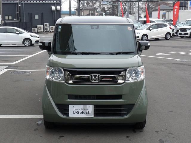 ���f�@�k�^�[�{�@�C���e���A�J���[�p�b�P�[�W�̃z�C�[���́A�w�P�S�C���`�X�`�[���z�C�[���{�J���[�h�f�B�b�V���z�C�[���i�u���b�N�j�x�ł��B