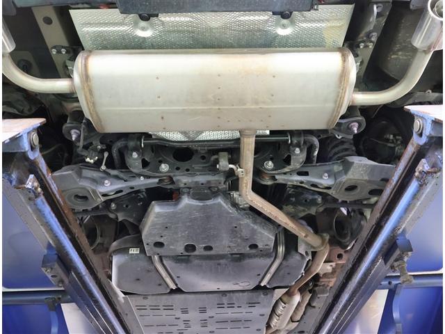 RAV4 PHV ブラックトーン LEDランプ サンルーフ 100V電源 4WD ETC パワーシート 盗難防止装置 ドラレコ ミュージックプレイヤー接続可 バックカメラ クルーズコントロール ABS キーレス メモリーナビ 記録簿(24枚目)