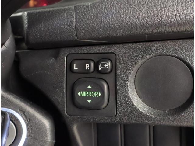 ハイエースバン ロングDX ダブルエアコン 助手席エアバッグ LEDライト PW 運転席エアバッグ ナビテレビ 横滑り防止 整備点検記録簿 イモビ付 パワーステアリング エアコン ミュージックプレイヤー接続可 ABS キーレス(12枚目)