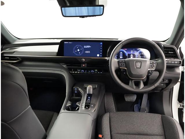 クラウンクロスオーバー Gアドバンスド 衝突軽減装置 フルセグテレビ クルコン 横滑防止装置 ドライブレコーダー LEDヘッドライト 記録簿 Bカメラ Pシート ETC オートエアコン AC100V電源 AUX エアバッグ 4WD キーレス(5枚目)