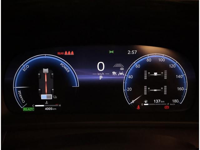 クラウンクロスオーバー Gアドバンスド 衝突軽減装置 フルセグテレビ クルコン 横滑防止装置 ドライブレコーダー LEDヘッドライト 記録簿 Bカメラ Pシート ETC オートエアコン AC100V電源 AUX エアバッグ 4WD キーレス(7枚目)