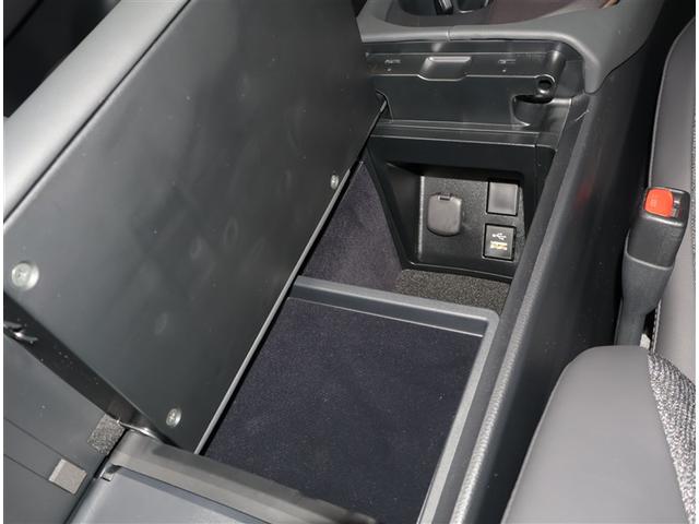 クラウンクロスオーバー Gアドバンスド 衝突軽減装置 フルセグテレビ クルコン 横滑防止装置 ドライブレコーダー LEDヘッドライト 記録簿 Bカメラ Pシート ETC オートエアコン AC100V電源 AUX エアバッグ 4WD キーレス(16枚目)