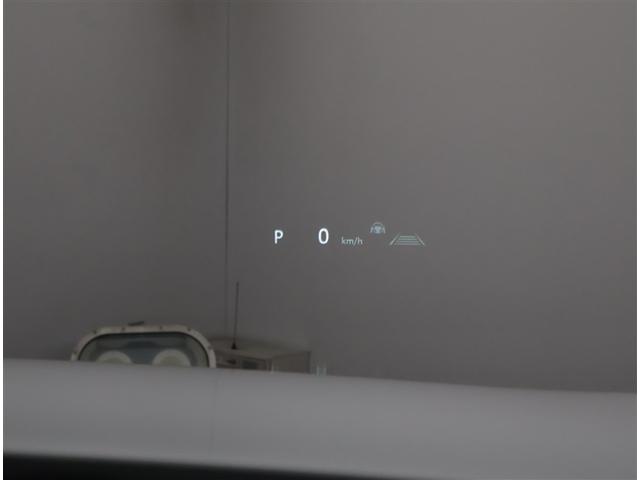 クラウンクロスオーバー Gアドバンスド 衝突軽減装置 フルセグテレビ クルコン 横滑防止装置 ドライブレコーダー LEDヘッドライト 記録簿 Bカメラ Pシート ETC オートエアコン AC100V電源 AUX エアバッグ 4WD キーレス(17枚目)