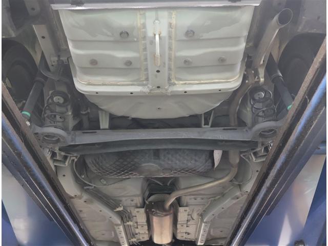 ライズ Ｚ　誤発進抑制機能　エアコン　スマートキー＆プッシュスタート　地デジＴＶ　ＶＳＡ　盗難防止装置　アイドリングストップ機能　クルコン　バックモニター　ナビ＆ＴＶ　ＬＥＤヘッドライト　アルミホイール　キーレス（23枚目）