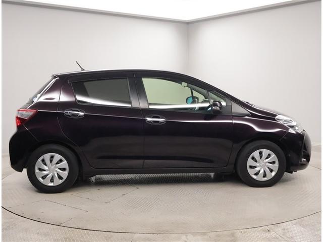 ヴィッツ Ｆ　セーフティーエディション　衝突被害軽減　フルセグＴＶ　ドライブレコーダー　アイドリングストップ機能　パワーステアリング　パワーウィンドウ　ＬＥＤヘッドライト　ＥＳＣ　盗難防止システム　スマートキー　エアコン　ＡＢＳ　Ｂカメラ（4枚目）