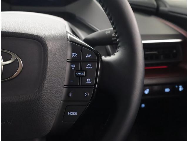 プリウス Ｚ　リアカメラ　パノラマサンルーフ　プリクラッシュ　ＰＷシート　メモリナビ　ＡＣ１００Ｖ電源　ＬＥＤランプ　ナビ・ＴＶ　オートクルーズ　アルミホイール　ドライブレコーダ　ＡＣ　運転席エアバッグ　ＥＴＣ付（8枚目）