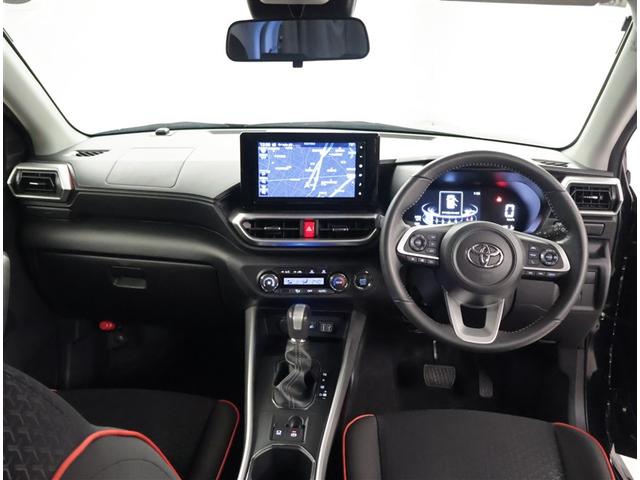 ライズ Ｚ　衝突回避システム　メディアプレイヤー接続　スマートキ－　リヤカメラ　アルミホイール　エコアイドル　ＬＥＤライト　オートエアコン　横滑り防止機能　キーフリー　パワーウインドウ　エアバッグ　ＥＴＣ（5枚目）