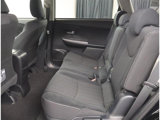 プリウスα Ｓ　スマキ－　整備点検記録簿　リモコンキー　横滑り防止装置付き　ＰＷ　Ｂカメラ　フルフラット　ナビ・ＴＶ　サイドエアＢ　ＡＵＸ　ＥＴＣ車載器　ＡＢＳ付き　アルミホイール　１セグＴＶ　メモリーナビゲーション（15枚目）