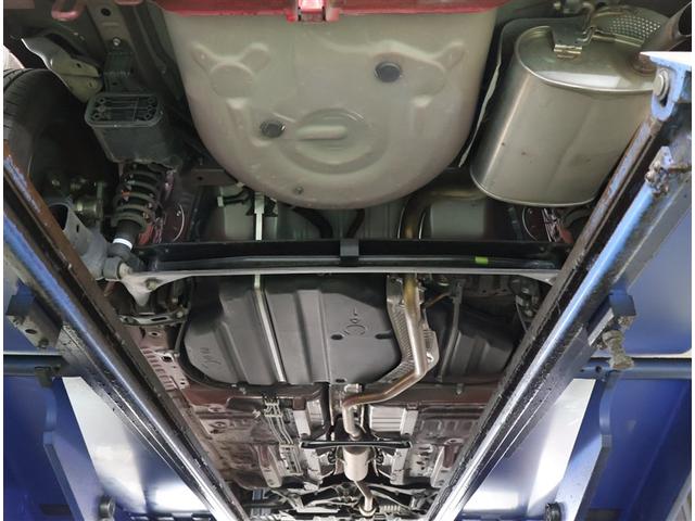 シエンタ ファンベースＧ　セーフティーエディション　両側パワースライドドア　衝突軽減　ウォークスルー　横滑り防止　ＬＥＤライト　メモリナビ　盗難防止システム　ＤＶＤ　スマートキー　エアバッグ　ＡＢＳ　フルセグＴＶ　キーレス　ドライブレコーダー　ＥＴＣ（24枚目）