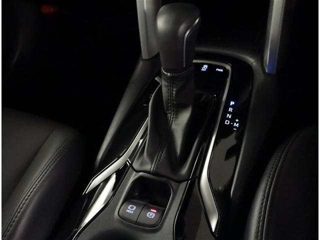 カローラクロス Ｚ　盗難防止装置　メモリナビ　整備記録簿　バックガイドモニター　クルーズコントロール　地デジ　エアバッグ　キーフリーシステム　パワ－シ－ト　ＡＡＣ　ＥＴＣ車載器　ＡＷ　ナビＴＶ　スマ－トキ－　ＡＢＳ（12枚目）