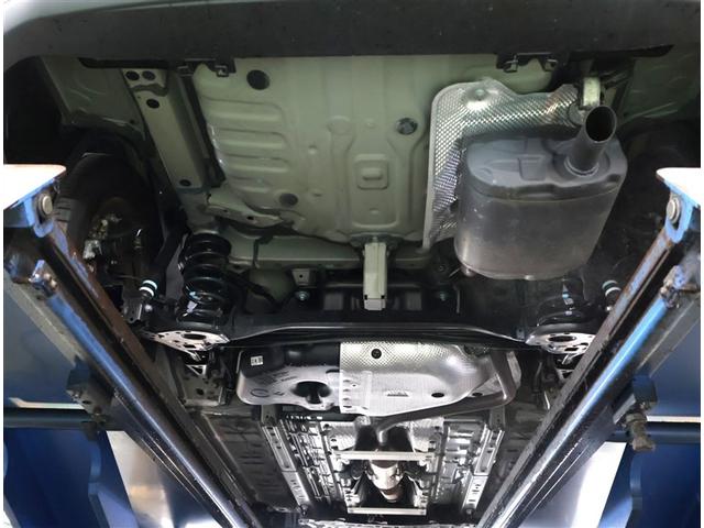 カローラクロス Ｚ　盗難防止装置　メモリナビ　整備記録簿　バックガイドモニター　クルーズコントロール　地デジ　エアバッグ　キーフリーシステム　パワ－シ－ト　ＡＡＣ　ＥＴＣ車載器　ＡＷ　ナビＴＶ　スマ－トキ－　ＡＢＳ（20枚目）